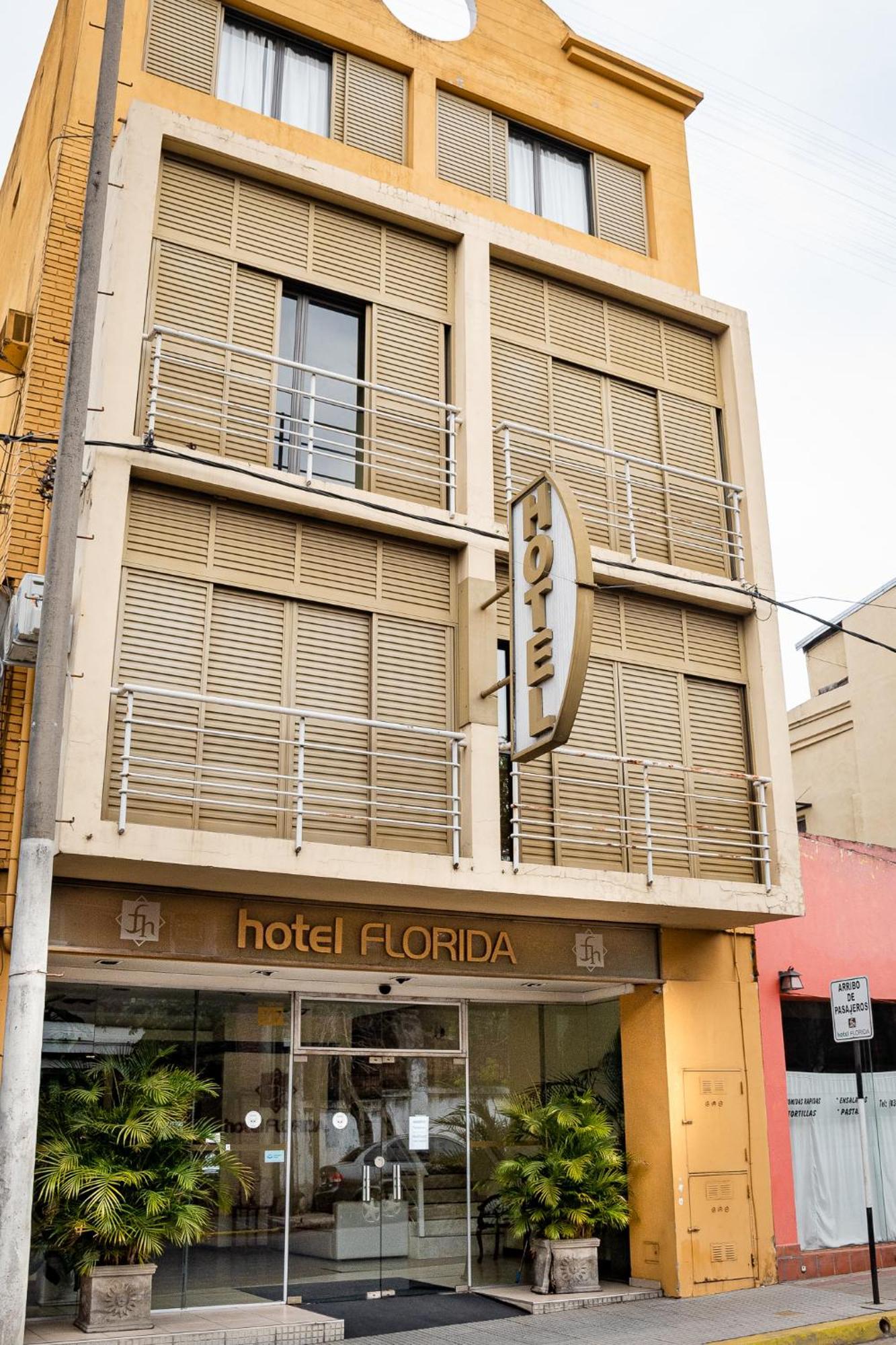 Hotel Florida Concordia Exterior photo